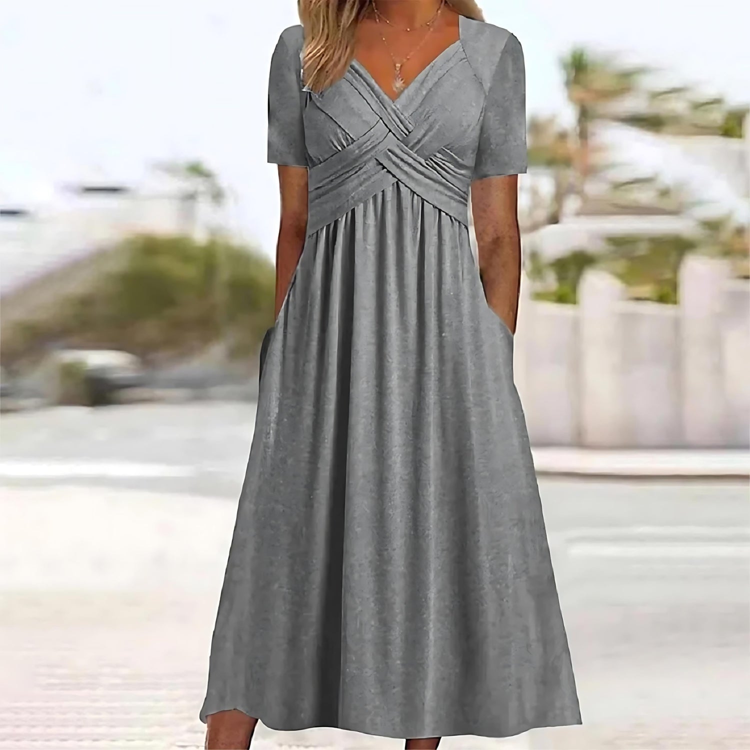 Manon - Robe Longue Élégante à Fente Femme