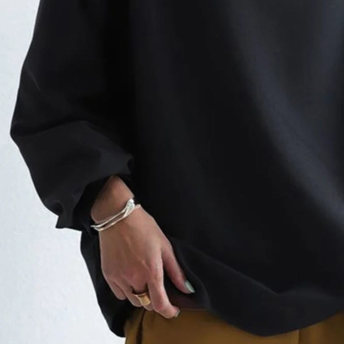 Sophie - Haut Chic Col Montant Oversize