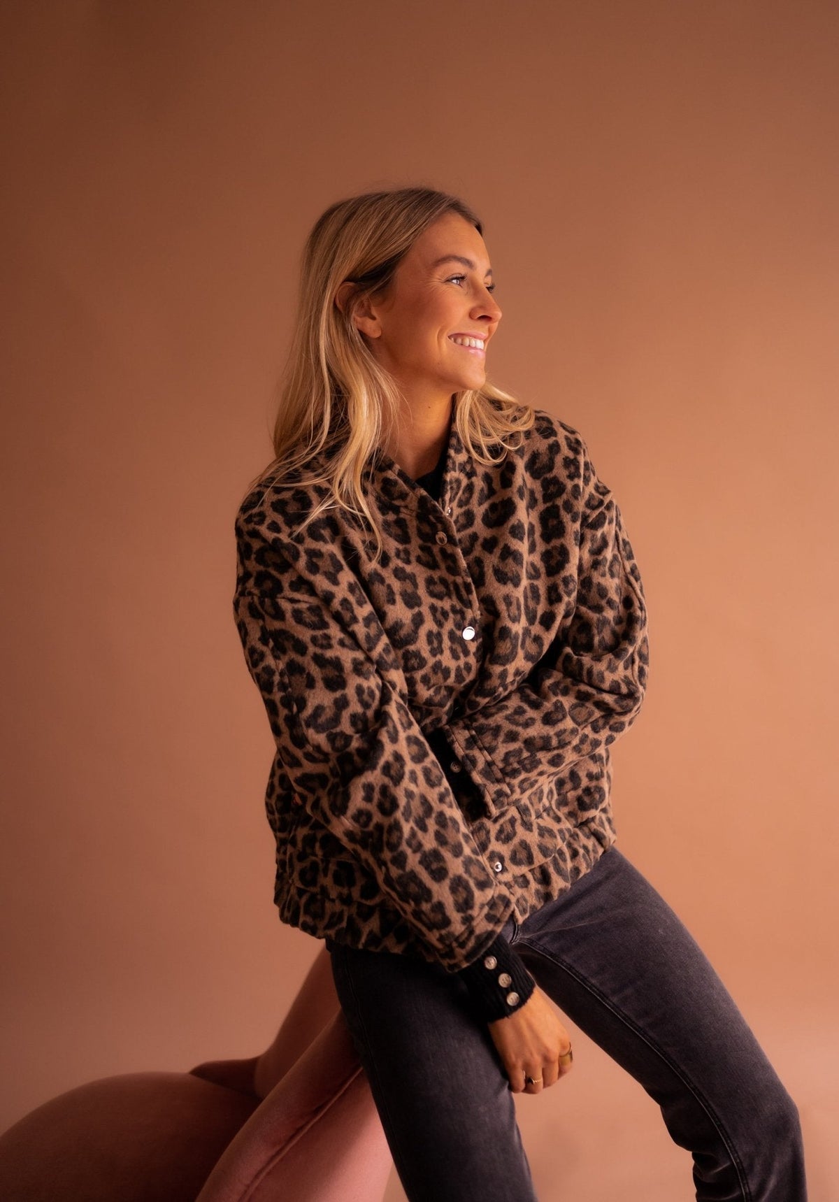 Élodie | Veste Stylée Courte Léopard