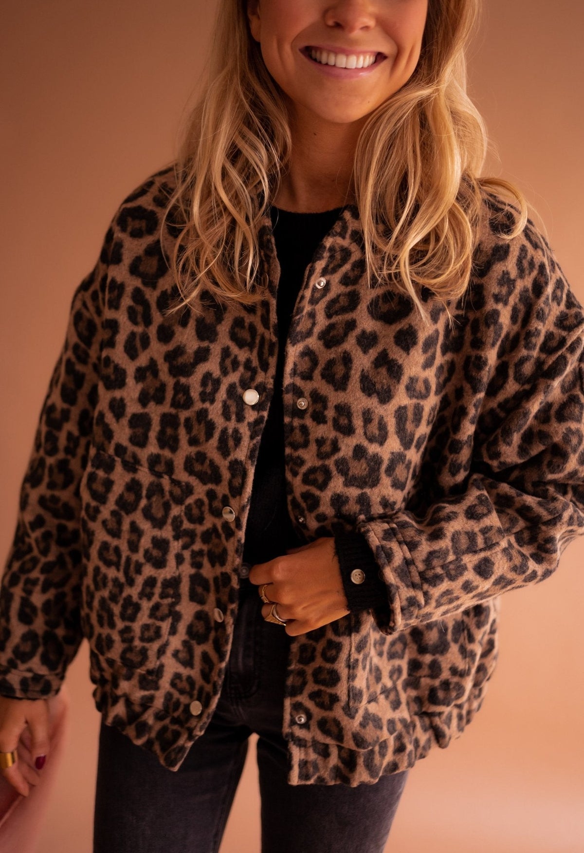Élodie | Veste Stylée Courte Léopard