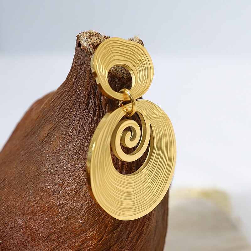 Collier Médaillon Doré Pour Femme | Esprit Antique