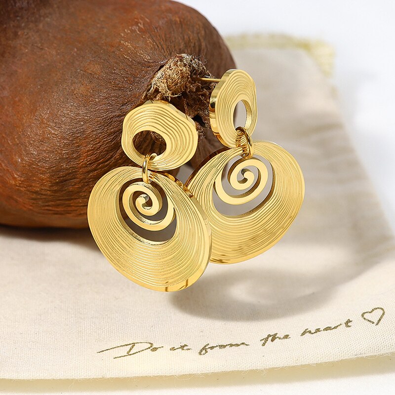 Collier Médaillon Doré Pour Femme | Esprit Antique