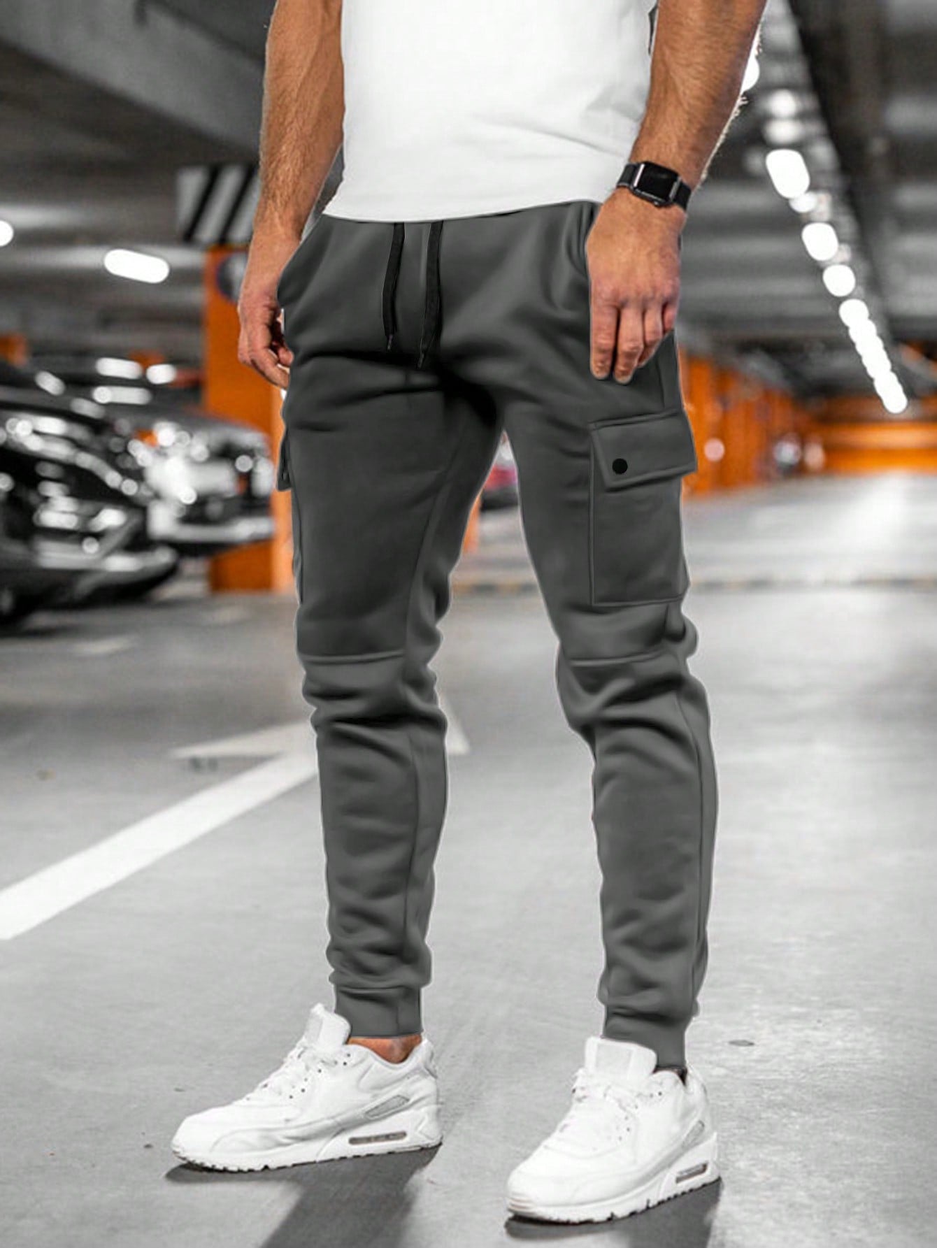 Tom | Pantalon de jogging pour homme avec poche à rabat