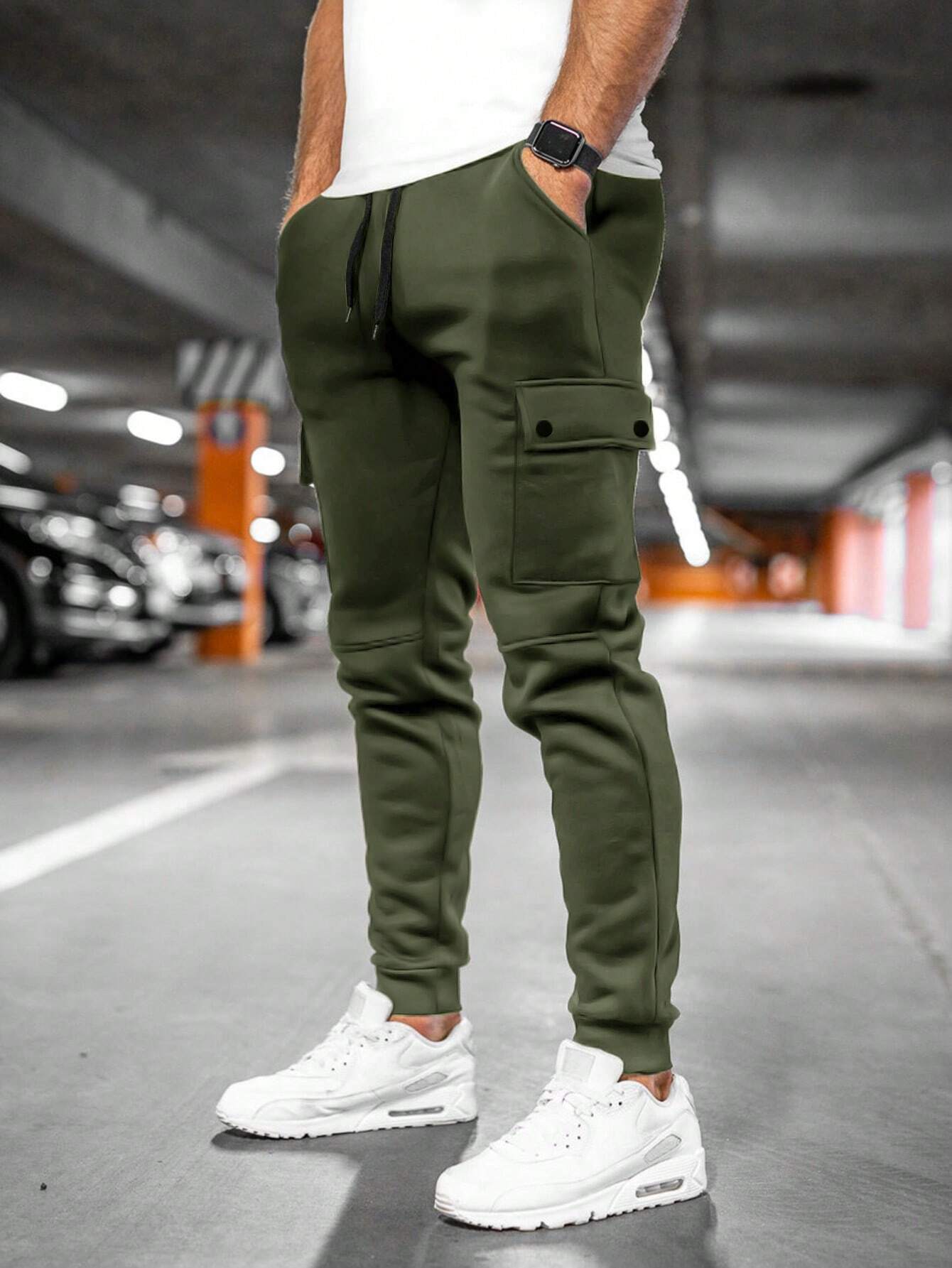 Tom | Pantalon de jogging pour homme avec poche à rabat