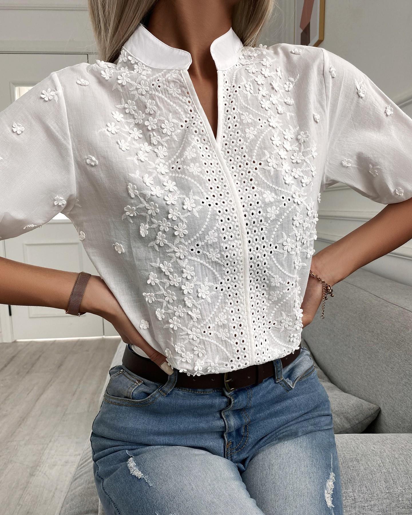 Julie - Blouse Femme Brodée en Dentelle Élégante