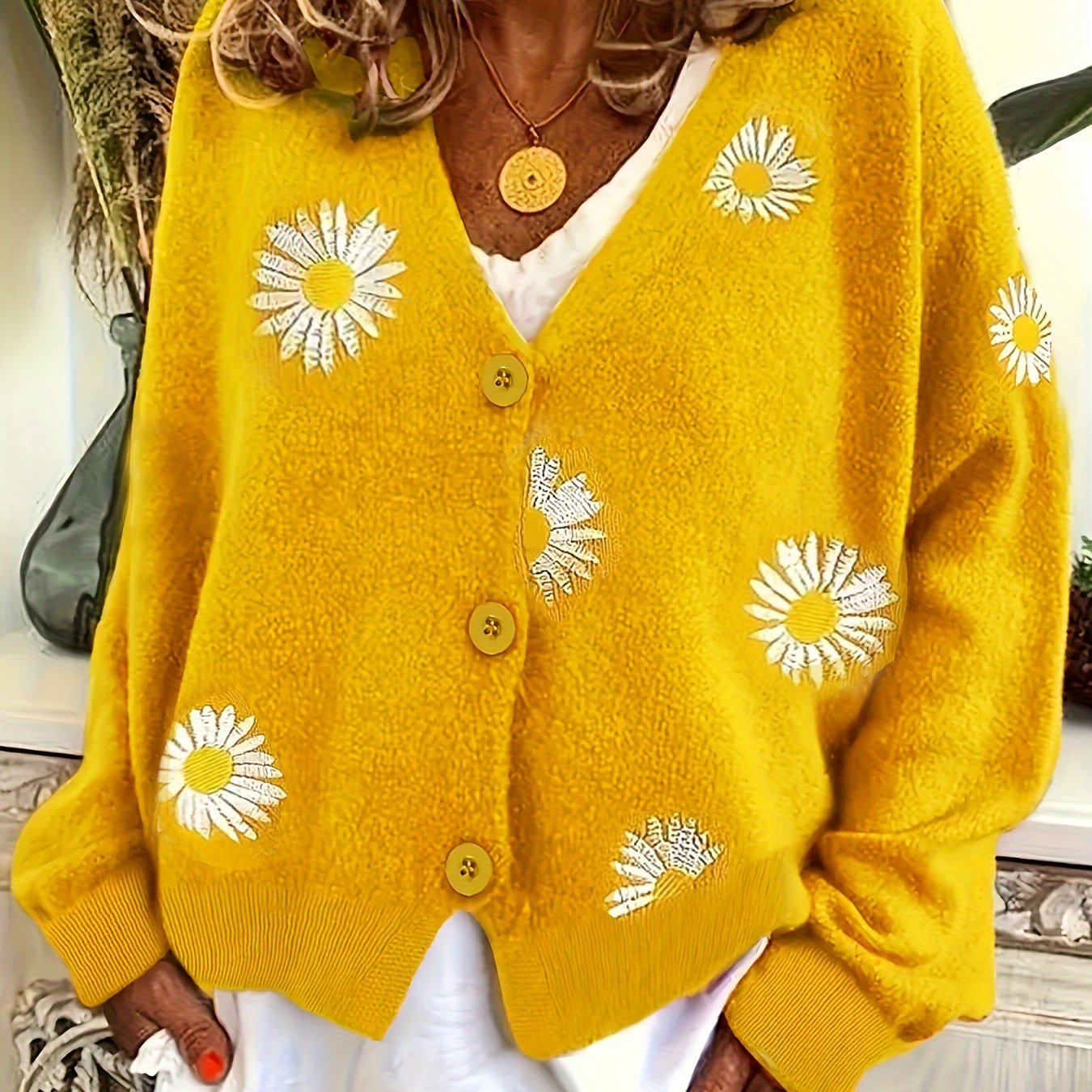 Manon - Cardigan Féminin Fleuri Boutonné