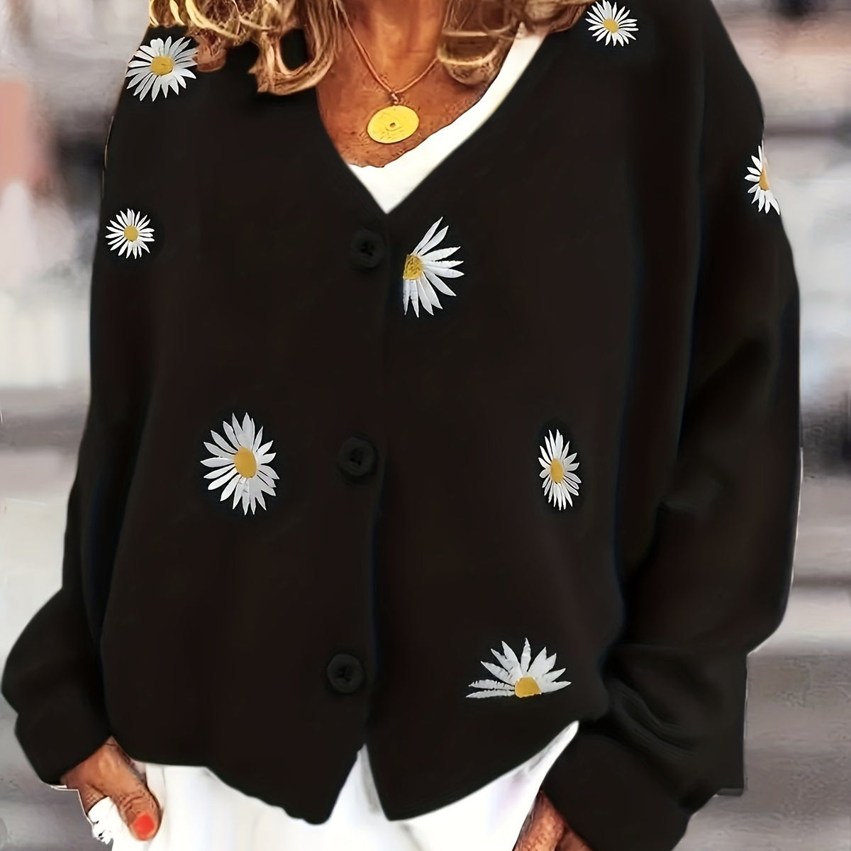 Manon - Cardigan Féminin Fleuri Boutonné