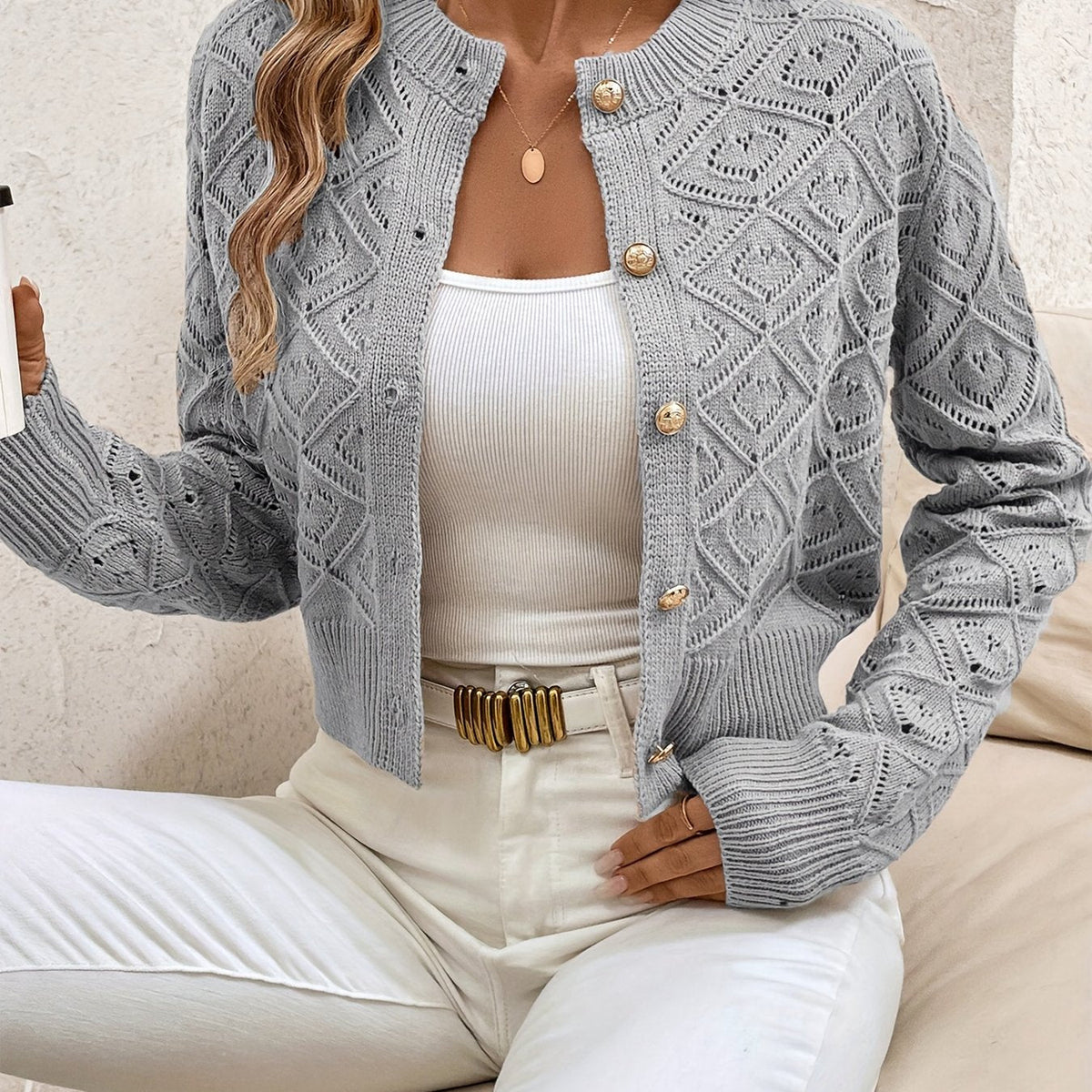 Isabelle - Cardigan Chic Ajouré Boutonné