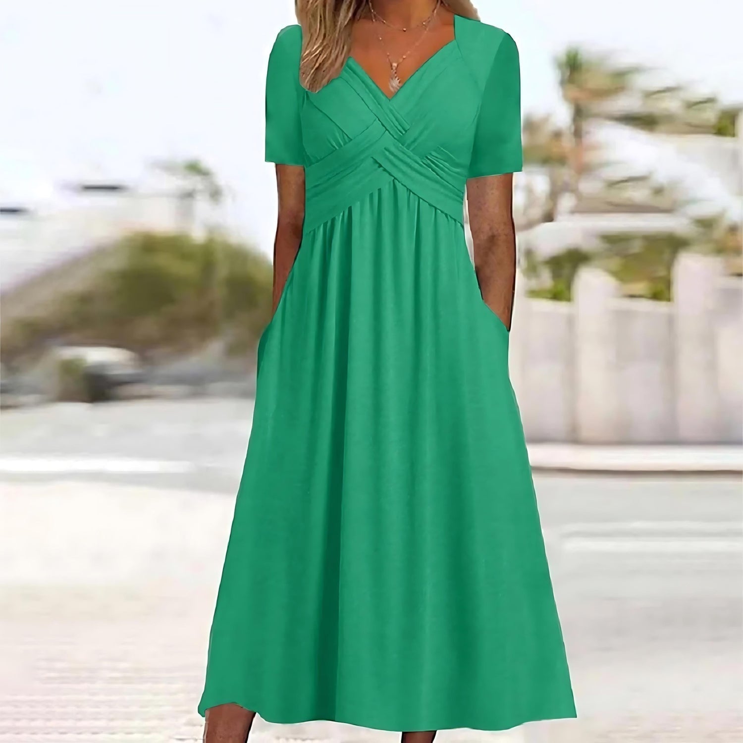Manon - Robe Longue Élégante à Fente Femme