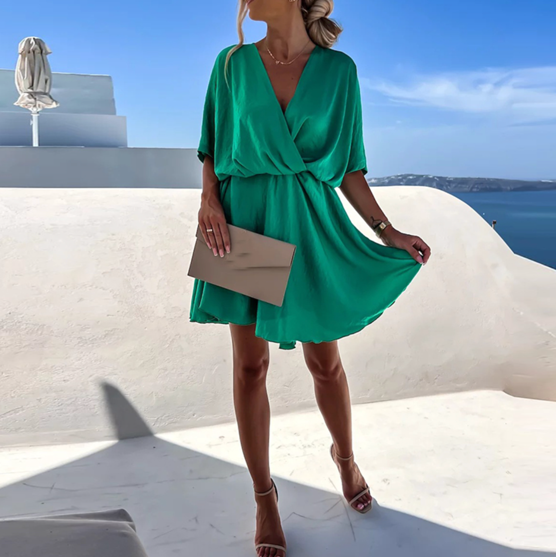Élodie - Robe mini en satin - Coupe portefeuille, Femme