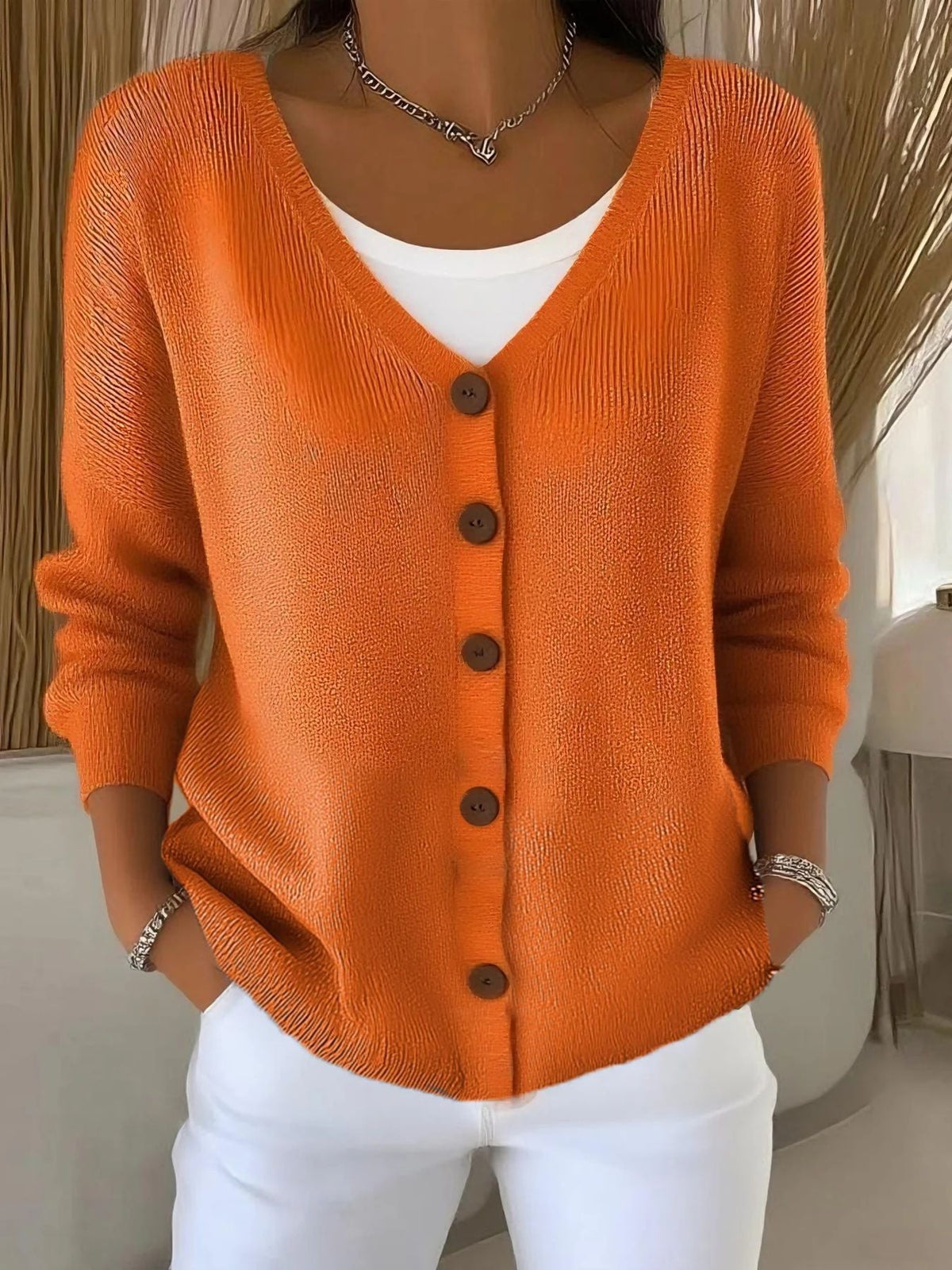 Isabelle - Cardigan Élégant Boutonné Col V