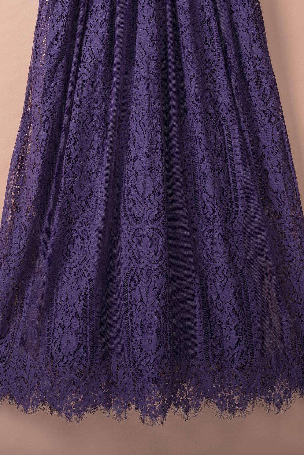 Adèle - Robe maxi en dentelle - Col V, Femme