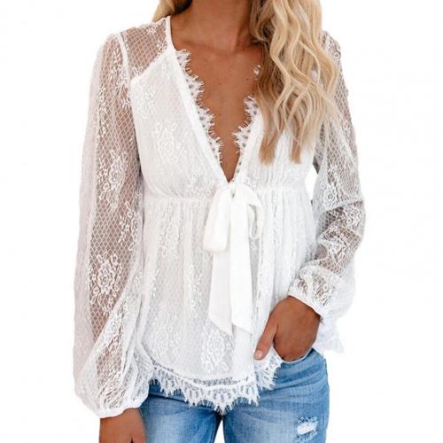 Zara - Blouse Femme Col V en Dentelle Élégante