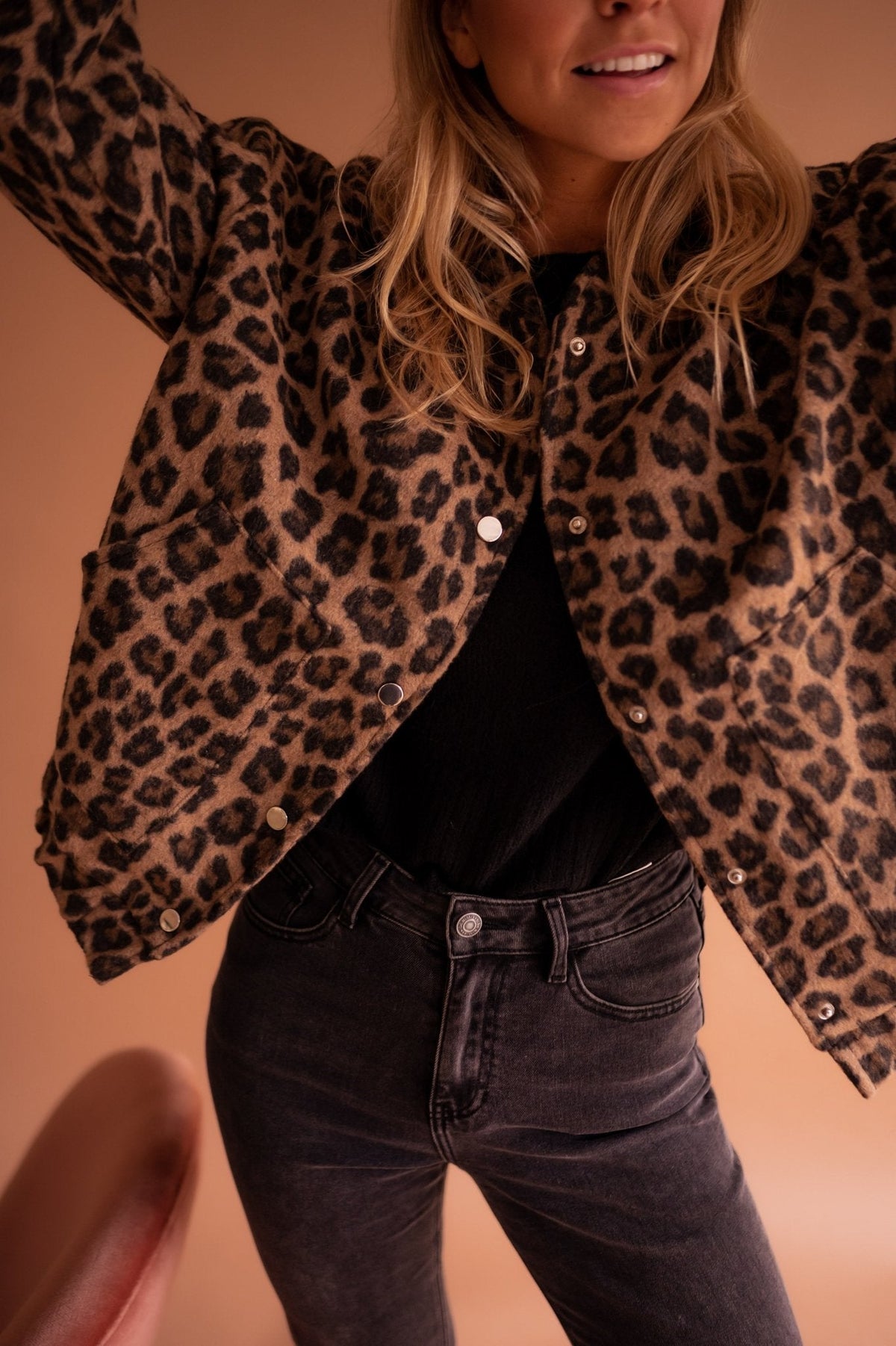 Élodie | Veste Stylée Courte Léopard