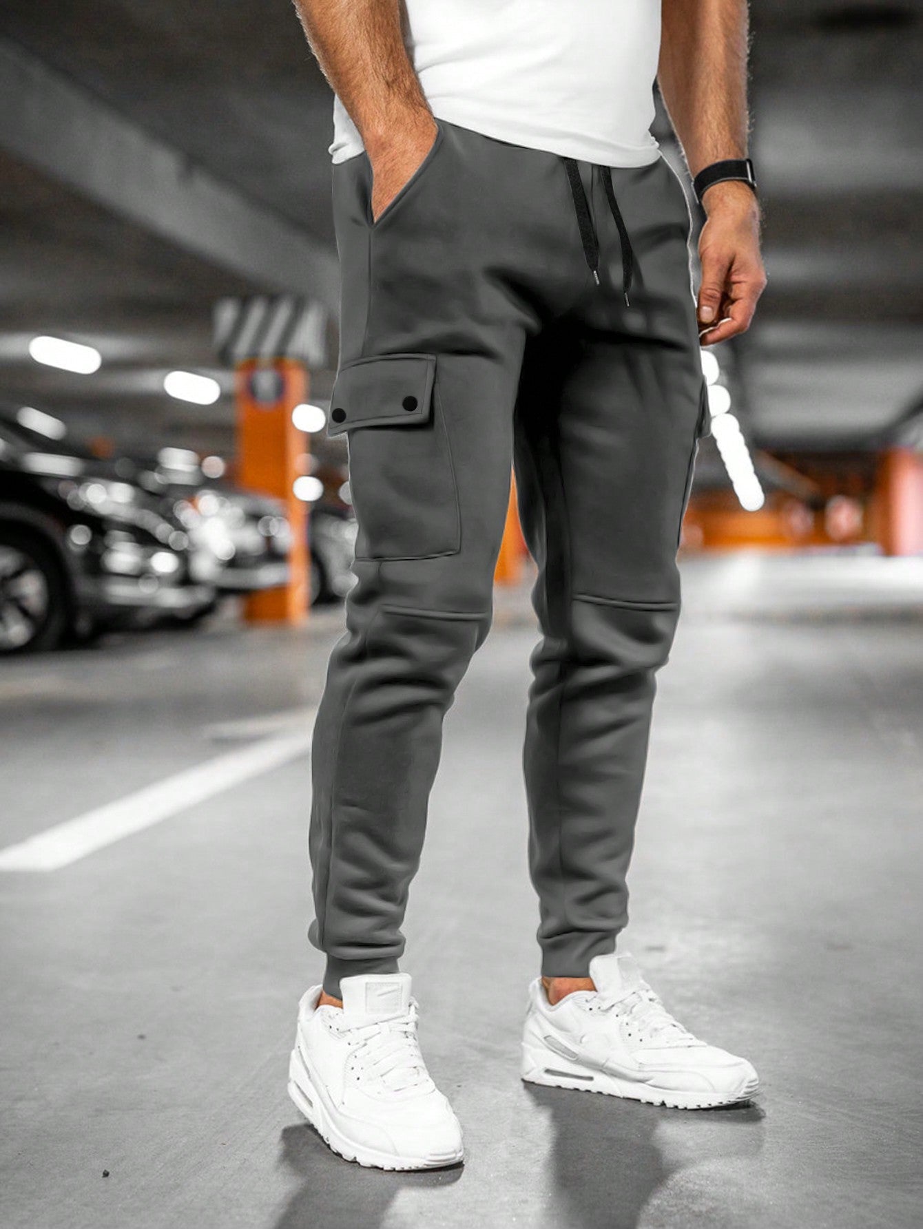 Tom | Pantalon de jogging pour homme avec poche à rabat