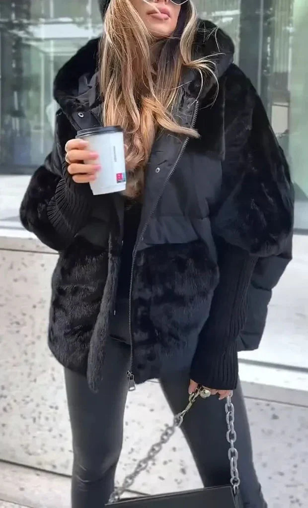 Chloé – Doudoune d’hiver femme avec col en fourrure et grande capuche